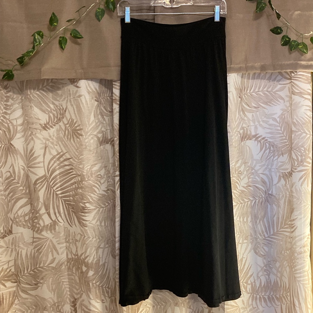 New York & Company Stretch Black Long A-Line Skirt XS